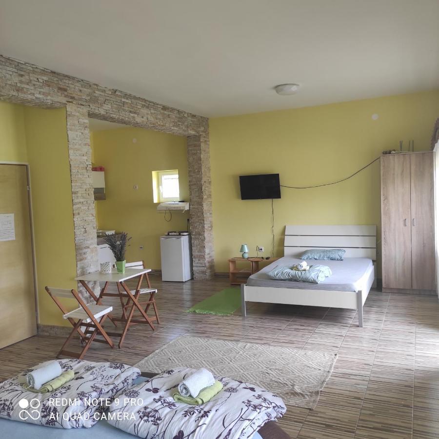 Appartement Mirella33 à Palić Extérieur photo